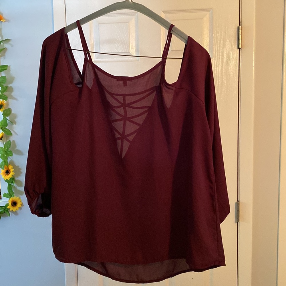 Maroon Cold Shoulder Top - Picture 4 of 6